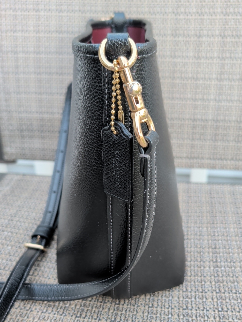Coach City Bucket Bag Black Pebbled Leather (CT801) *Please Read Description* - Picture 2 of 11